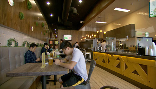 乐立杯店内景象