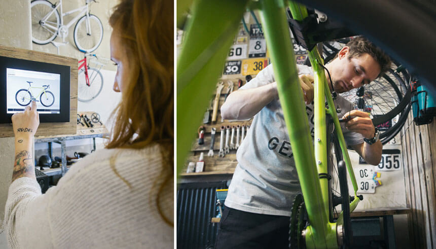 Clientes eligiendo bicicletas personalizables en una tienda de bicicletas
