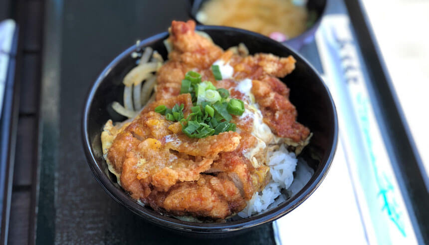 A bowl of karaage, an authentic Japanese fried chicken, from Karayama