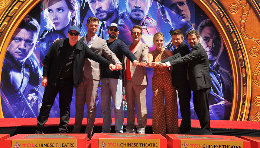 《復仇者聯盟：終局之戰》的主要演員在TCL中國戲院前留手印